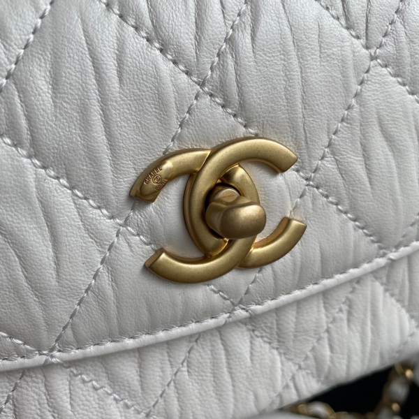 CL MINI FLAP BAG WITH TOP HANDLE