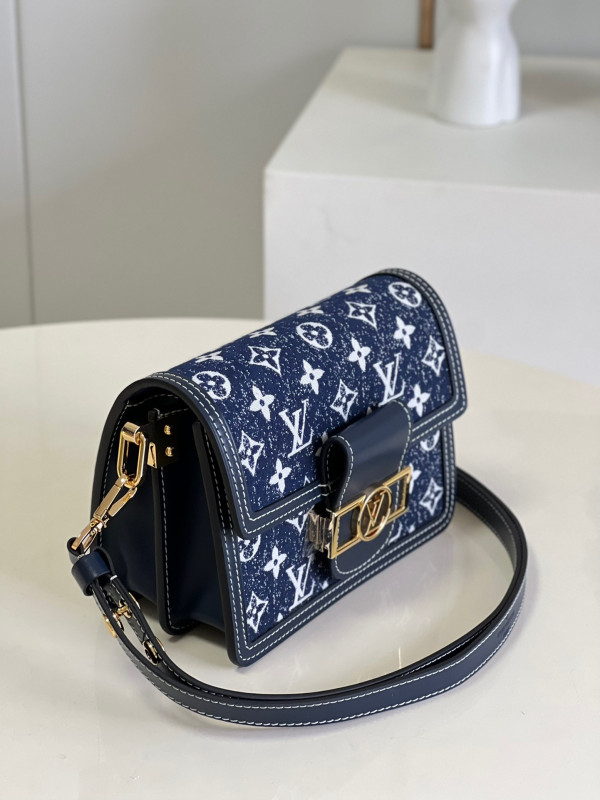 l**is V*t*n dauphine mini