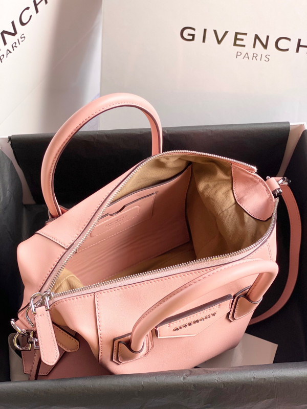 GIVENCHY ANTIGONA SOFT