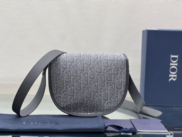 D*or gallop bag