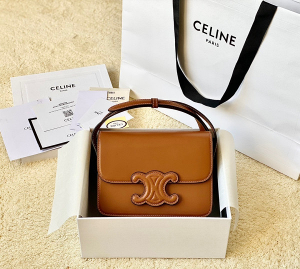 Ce**e teen triomphe bag