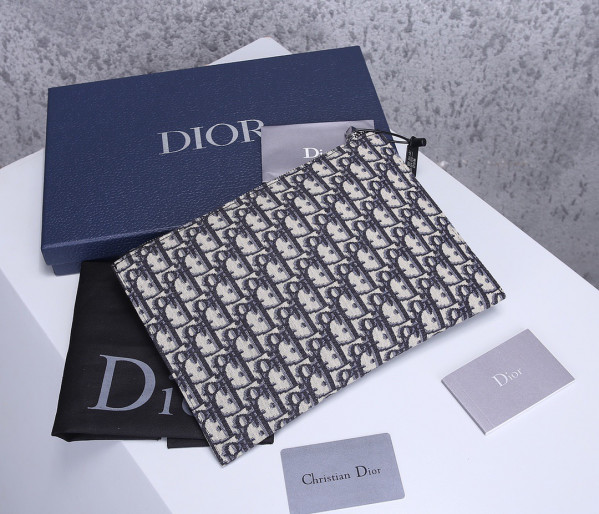 D*or pouch