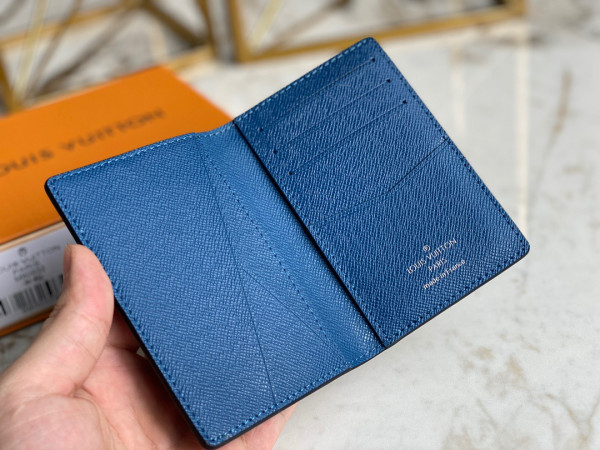 l**is V*t*n pocket organizer