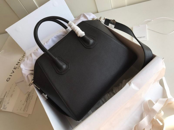 GIVENCHY ANTIGONA MINI/SMALL/MEDIUM IN GRAINED LEATHER