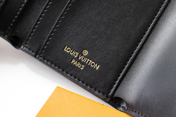 l**is V*t*n micro wallet
