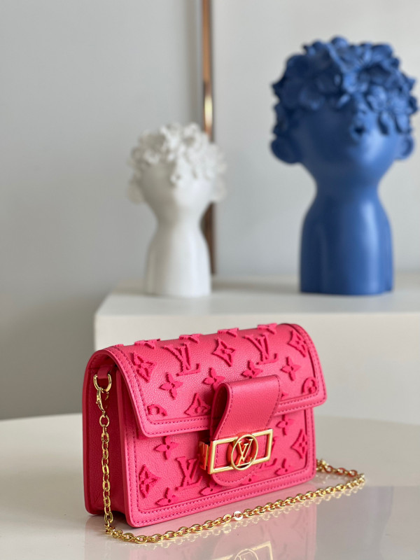 l**is V*t*n mini dauphine