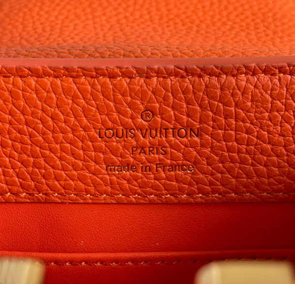 l**is V*t*n capucines mini