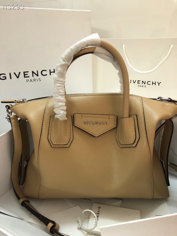 GIVENCHY ANTIGONA SOFT