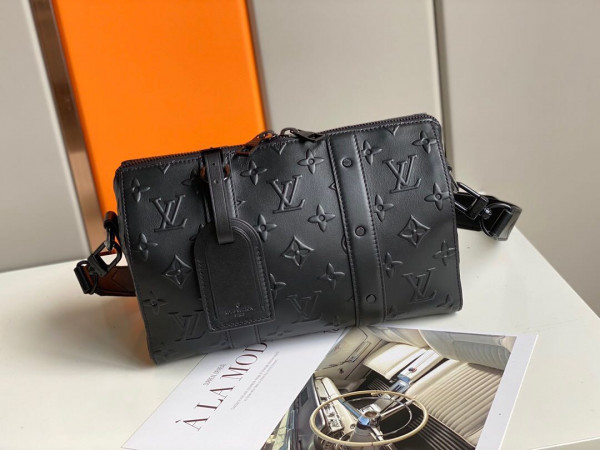 l**is V*t*n city keepall