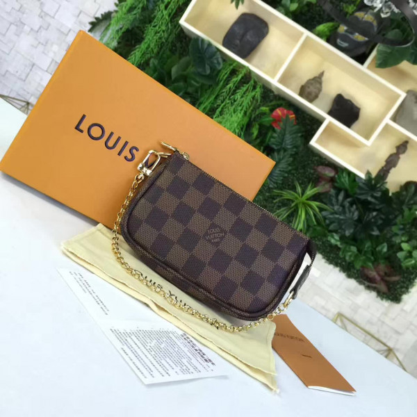 l**is V*t*n wallet