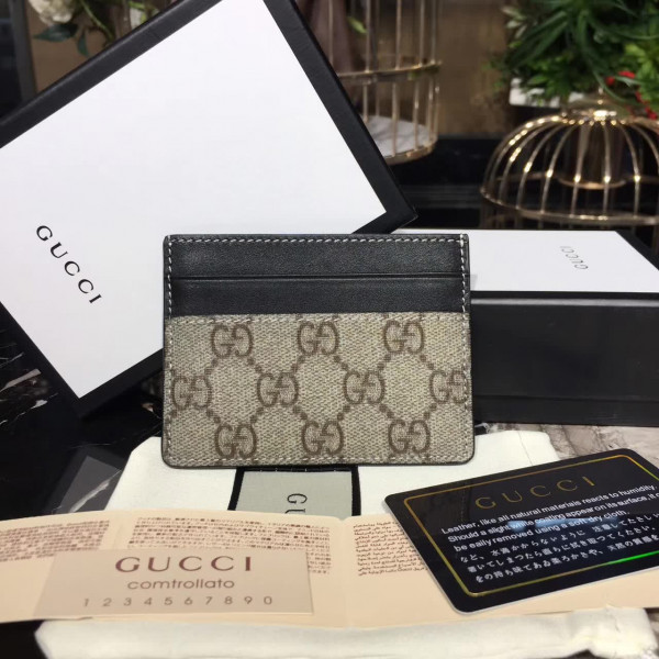 G*u*i card holder