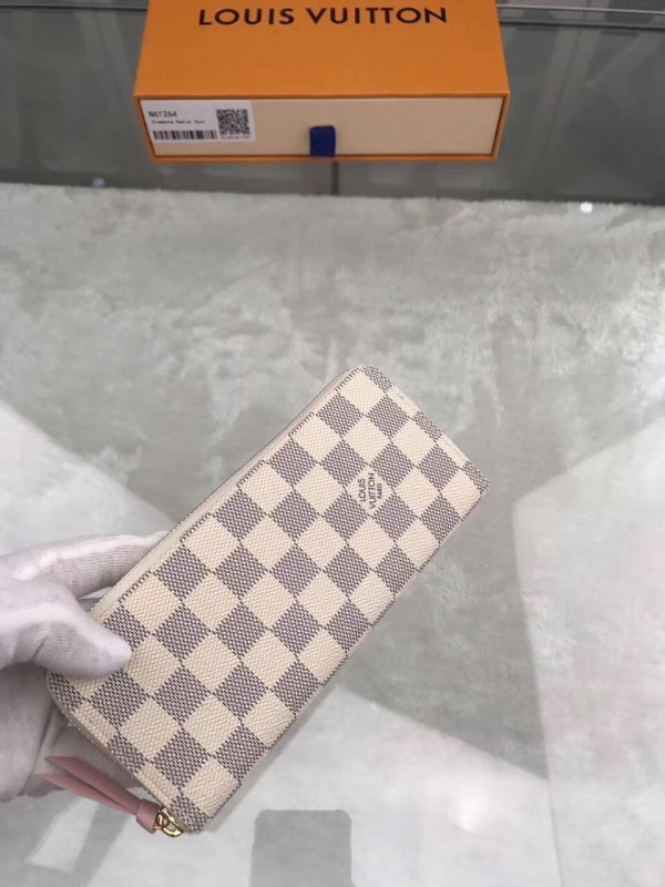 l**is V*t*n clemence wallet