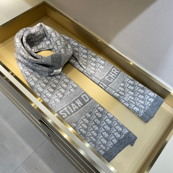 D*or scarf