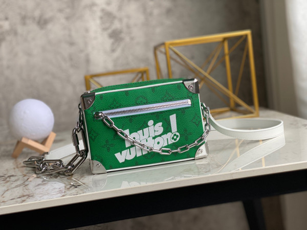 l**is V*t*n mini soft trunk