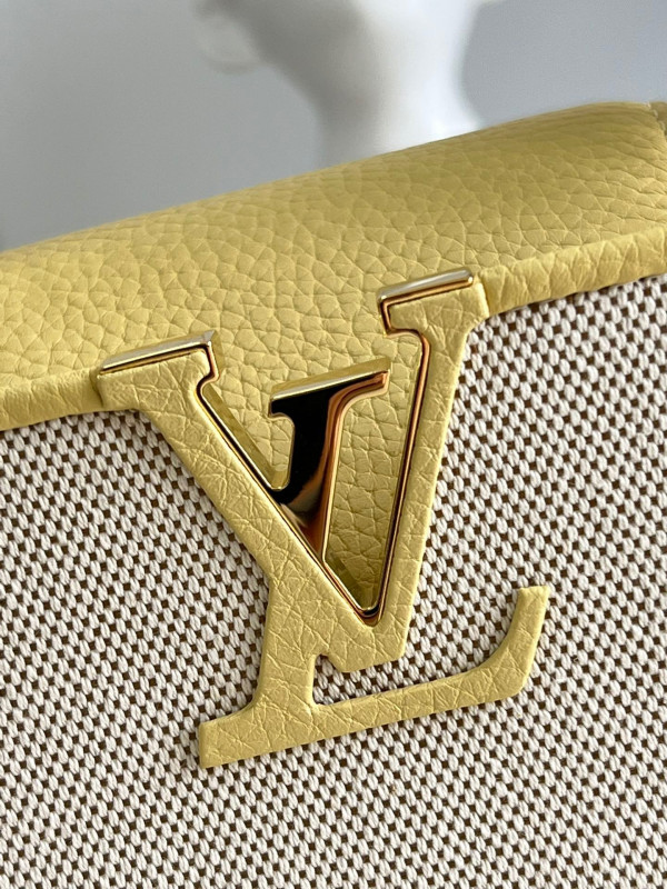 l**is V*t*n capucines mini