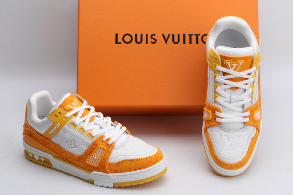 l**is V*t*n trainer sneaker