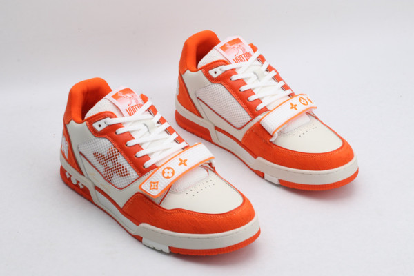 l**is V*t*n trainer sneaker
