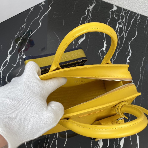 Pra*a saffiano leather Pra*a monochrome bag