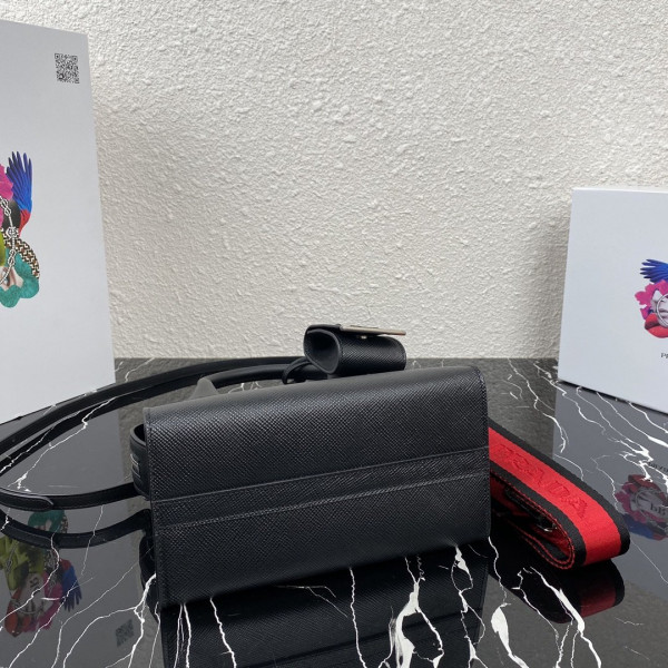 Pra*a saffiano leather Pra*a monochrome bag