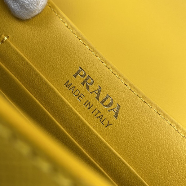Pra*a saffiano leather