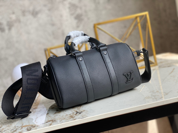 l**is V*t*n city keepall