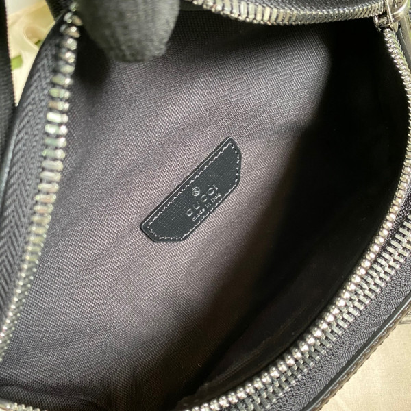 G*u*i belt bag with interlocking g