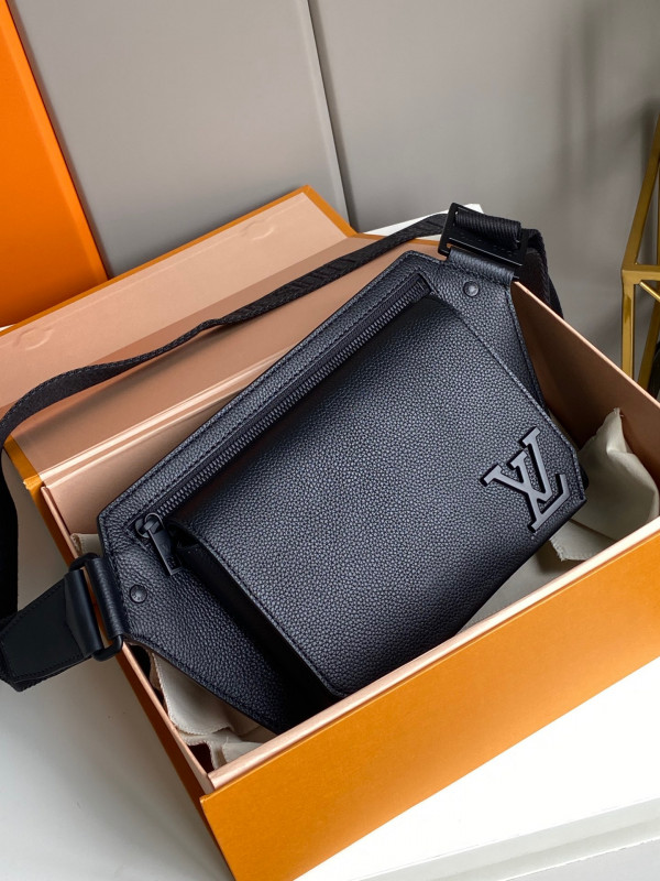 l**is V*t*n slingbag