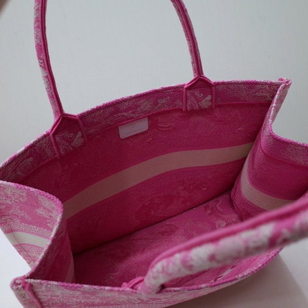 D*or book tote medium/large