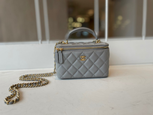 CL VANITY CASE