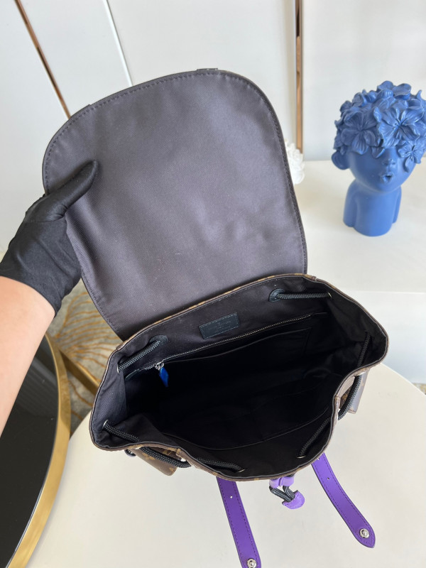l**is V*t*n christopher backpack