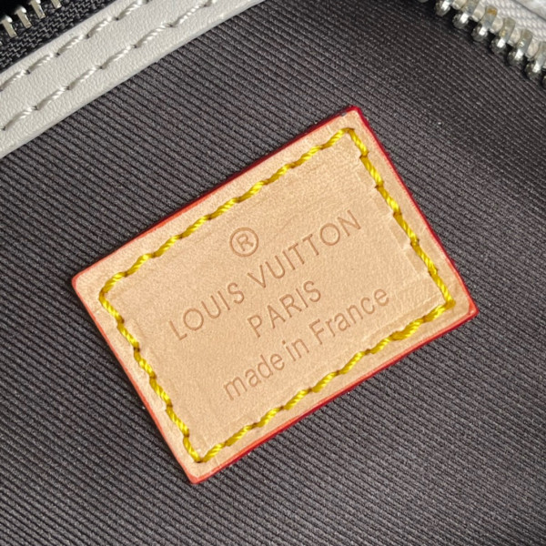l**is V*t*n keepall bandouliÈre 50