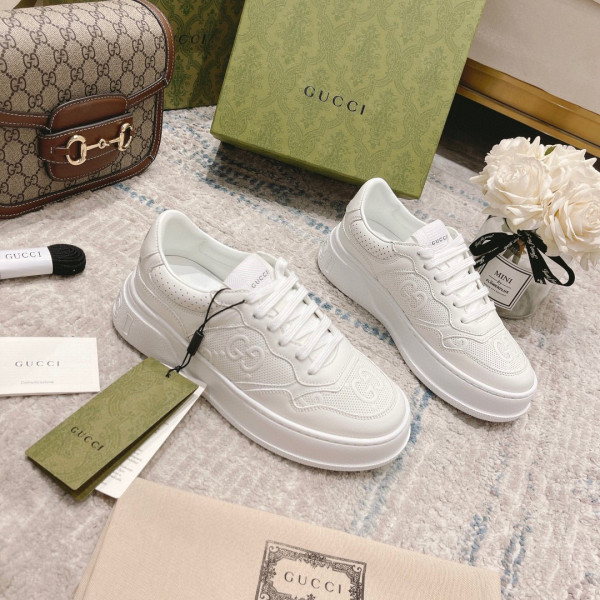 G*u*i sneaker with web