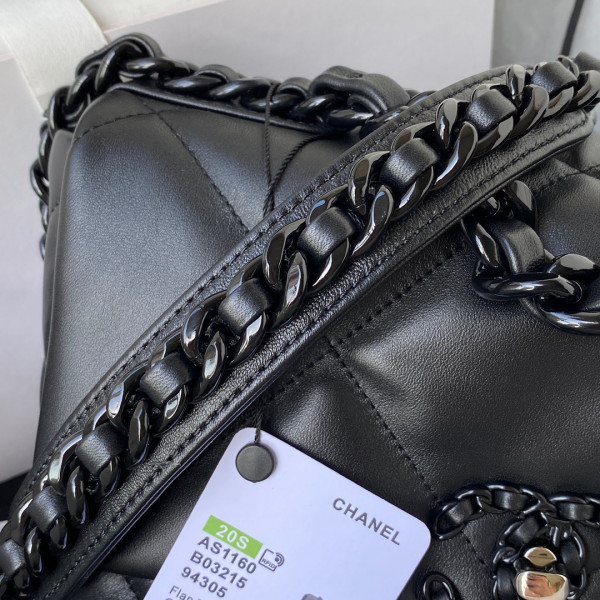 CL 19 FLAP BAG 26cm/30cm