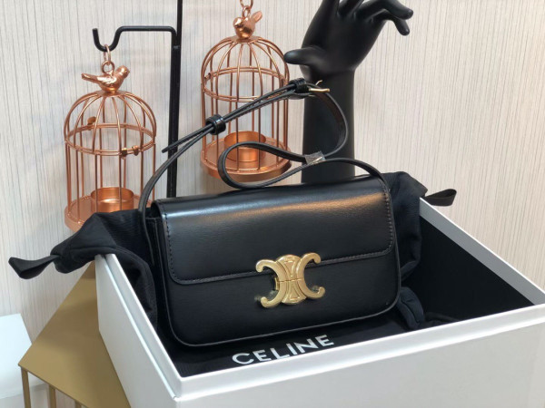 Ce**e triomphe shoulder bag