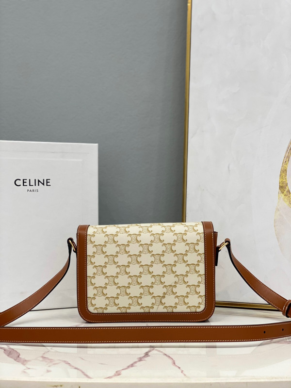 Ce**e medium triomphe bag