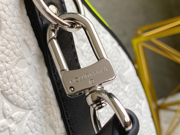 l**is V*t*n keepall 50b