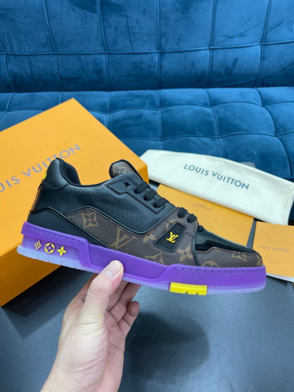 l**is V*t*n trainer sneaker