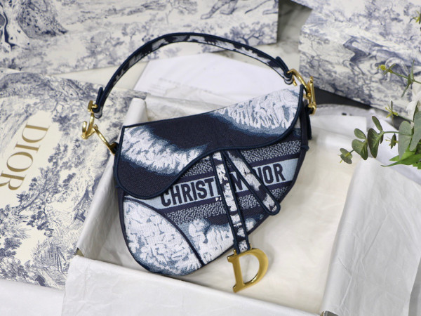 D*or saddle bag