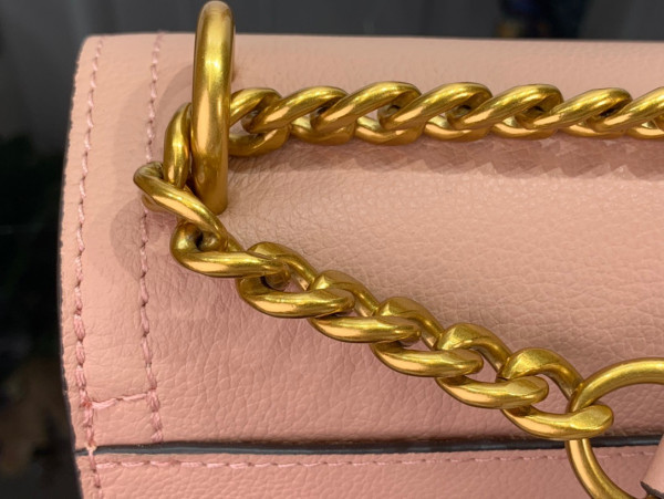 l**is V*t*n lockme chain pm