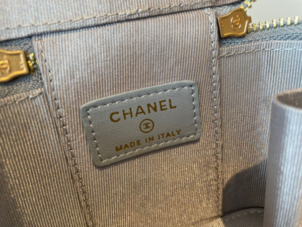 CL VANITY CASE