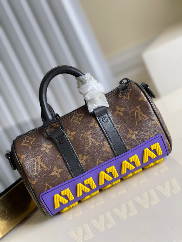 l**is V*t*n keepall xs