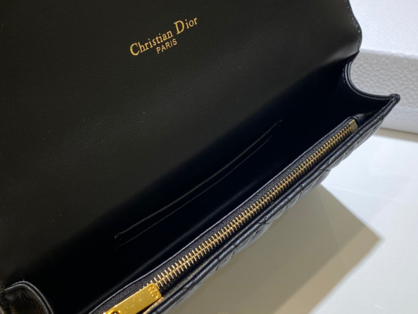 D*or caro belt pouch with chain