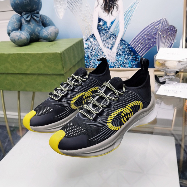 G*u*i run sneaker