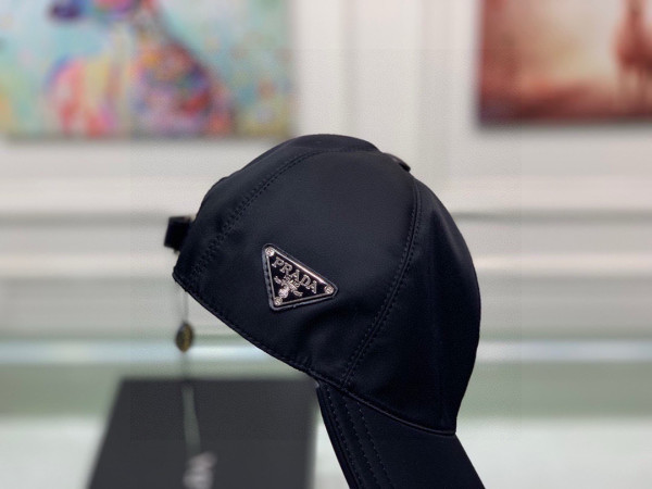 Pra*a hat
