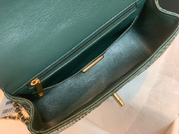 CL MINI FLAP BAG WITH TOP HANDLE