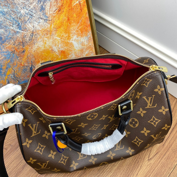 l**is V*t*n speedy bandouliere 30