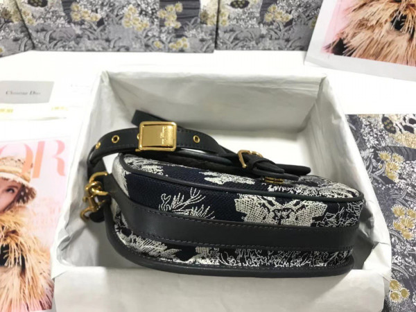 D*or bobby bag medium