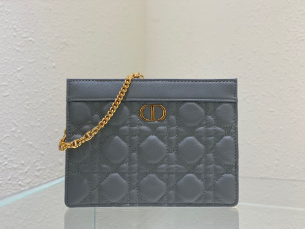 D*or caro zipped pouch with chain