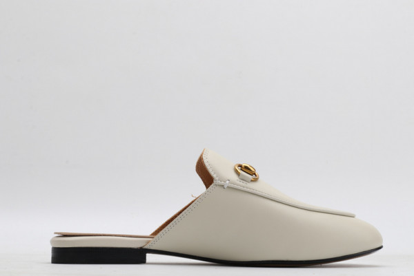 G*u*i princetown leather slipper