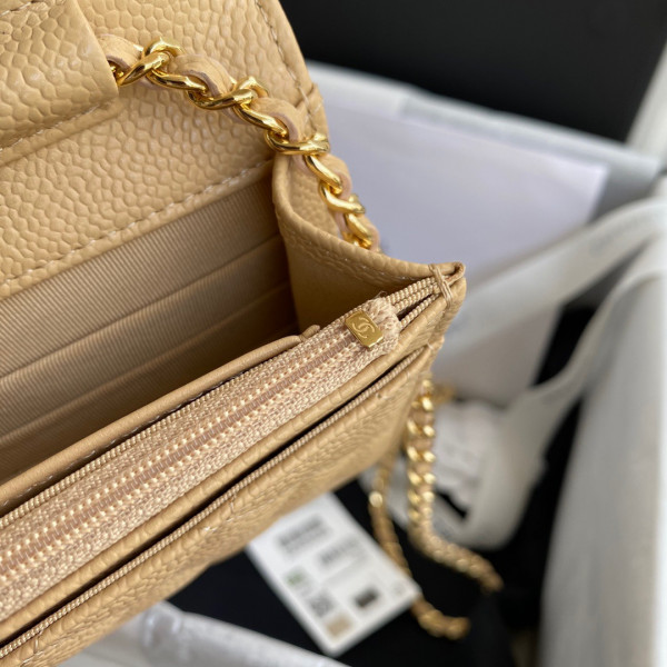 CL CHAIN WALLET CAVIAR NEW EDITION